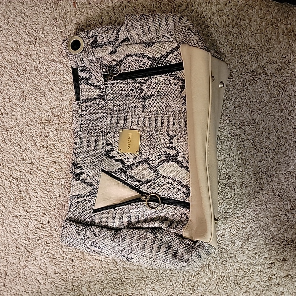 Miche Demi cover - Leslie